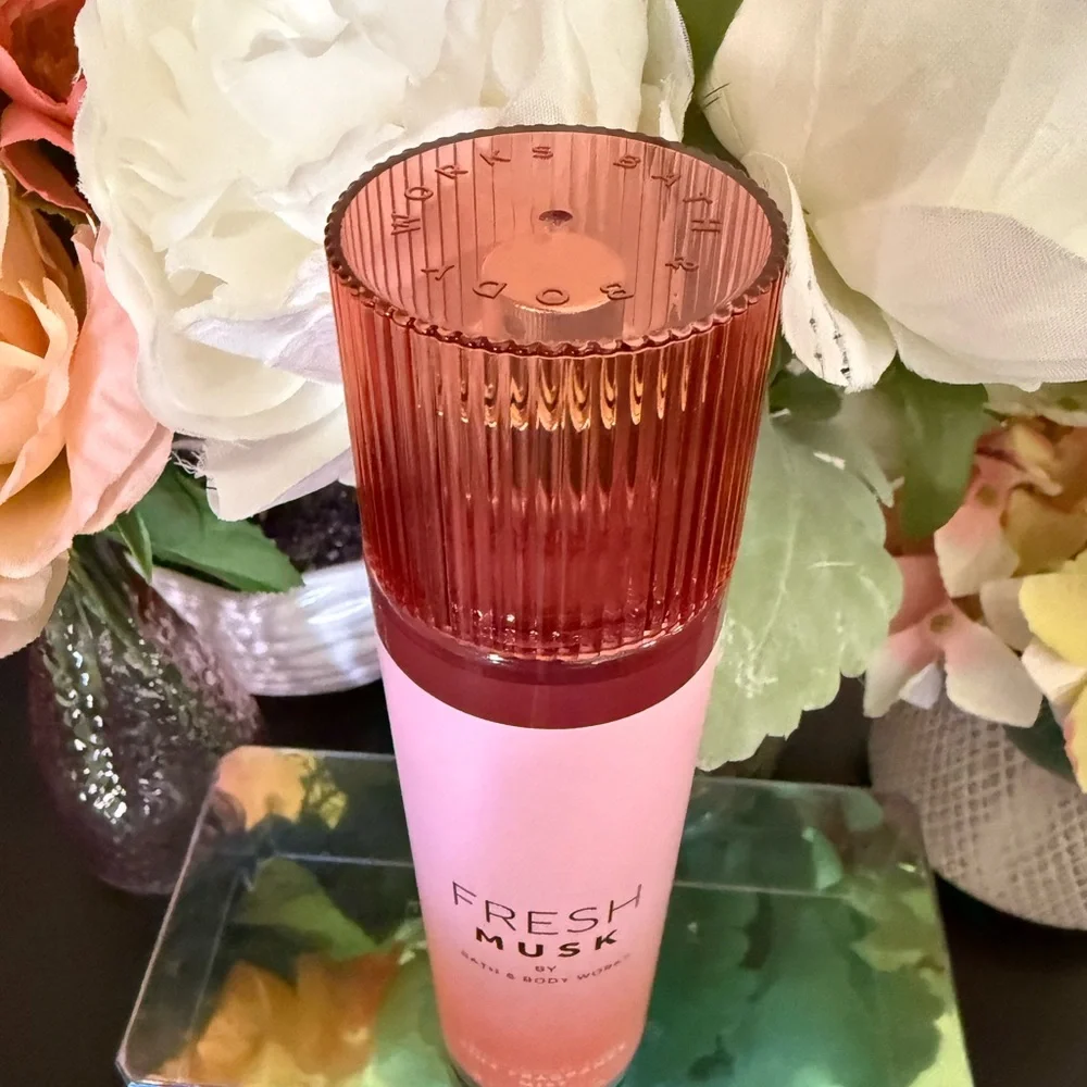 🆕🪷 BATH & BODY WORKS “FRESH MUSK“ FINE FRAGRANCE MIST FOR BODY AND HAIR. NEW.